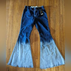 🩵*Size M* L&B Super Flare Ombre Bell Bottom Jeans Western Wear Lucky & Blessed